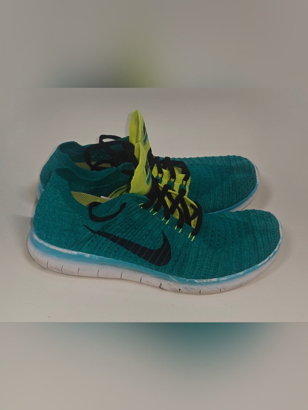 Nike Free RN Flyknit 2016 831069-405 Men’s 9.5 Racer Green Running Shoes